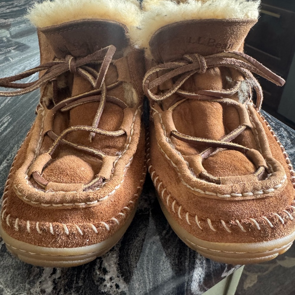 L.L. Bean Tan Women’s Shearling Moccasins
